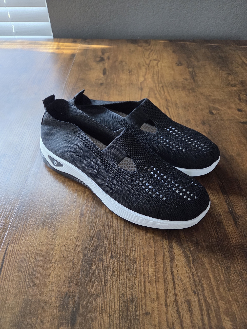 Womens Slip-On Knit Walking Shoes - Black UK Size 43 US 11.5 - Picture 1 of 6